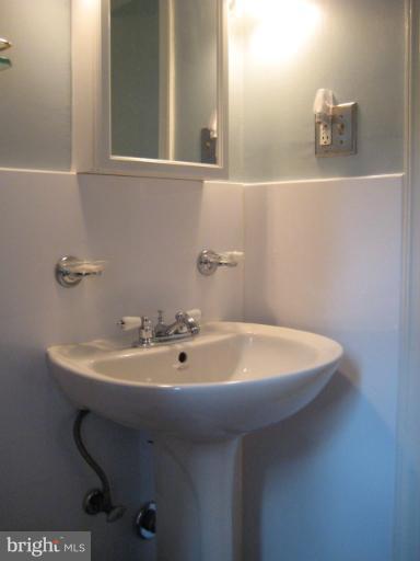 5316 Ventnor Road Bethesda, MD 20816 - Photo 2 of 28 Bath