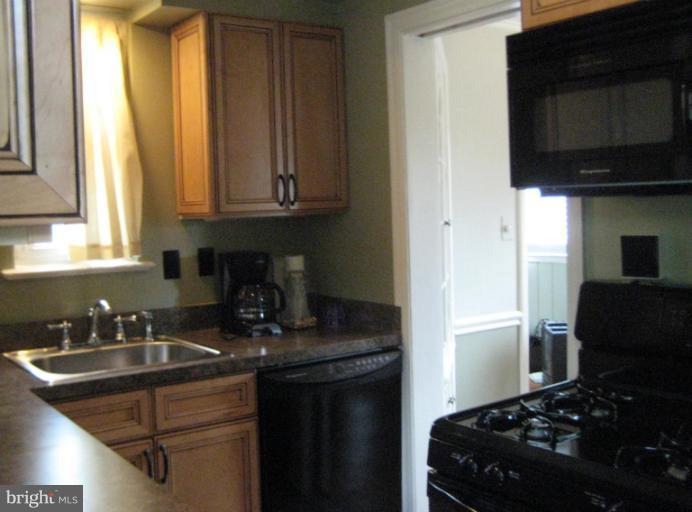 5316 Ventnor Road Bethesda, MD 20816 - Photo 13 of 28 Kitchen