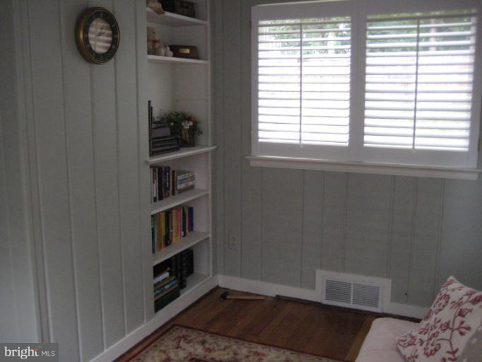 5316 Ventnor Road Bethesda, MD 20816 - Photo 22 of 28 Interior (General)