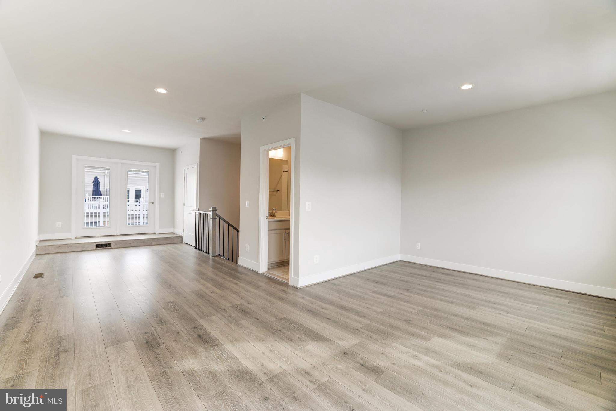 11690 Sunrise Square Place Reston, VA 20191 - Photo 54 of 75 Gallery Image 54