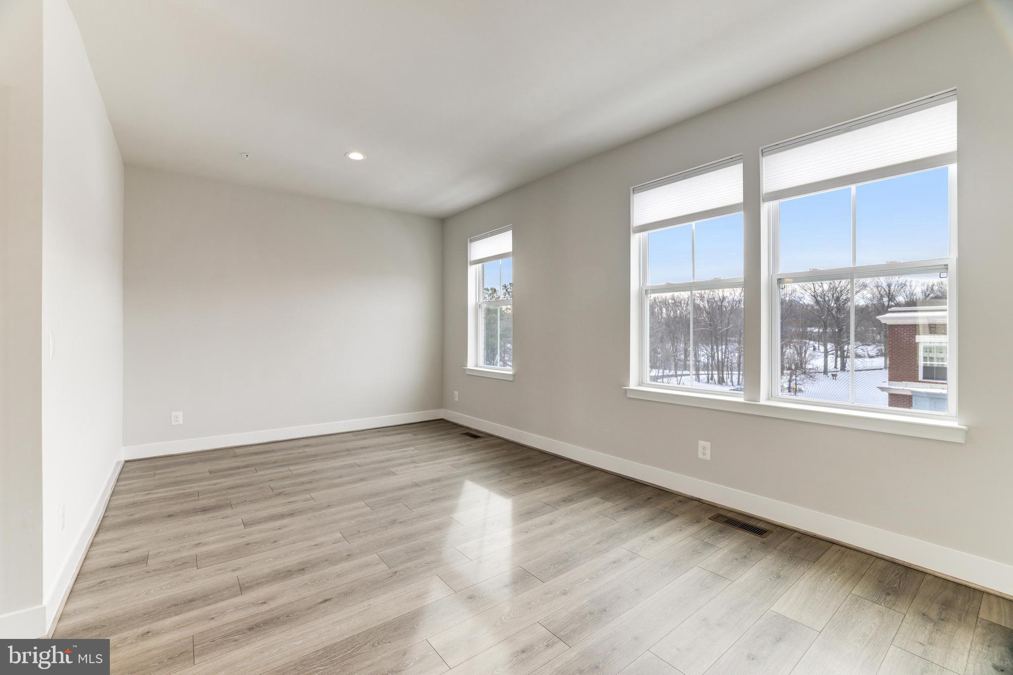 11690 Sunrise Square Place Reston, VA 20191 - Photo 55 of 75 Gallery Image 55