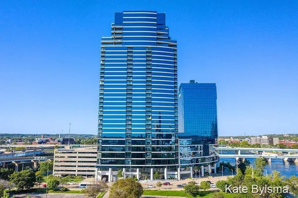 $2,650 | 335 Bridge Street Northwest, Unit 602, Grand Rapids, MI 49504