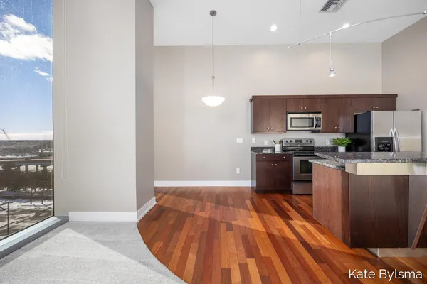 $2,650 | 335 Bridge Street Northwest, Unit 602, Grand Rapids, MI 49504