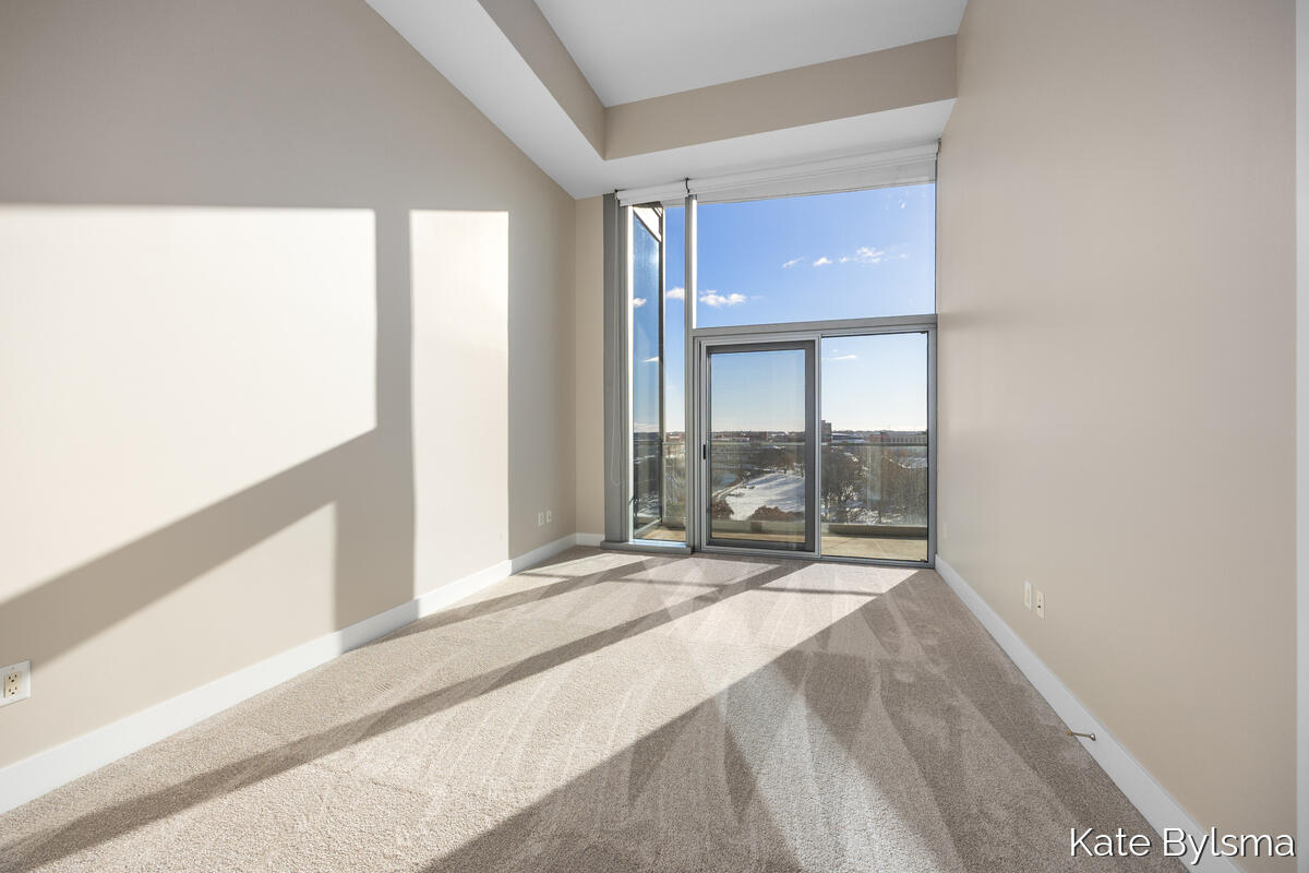 335 Bridge Street Northwest, Unit 602 Grand Rapids, MI 49504 - Photo 22 of 35 Primary Bedroom