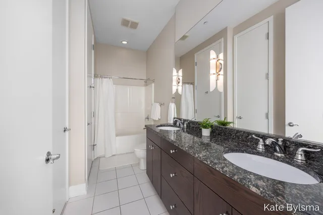 $2,850 | 335 Bridge Street Northwest, Unit 602, Grand Rapids, MI 49504