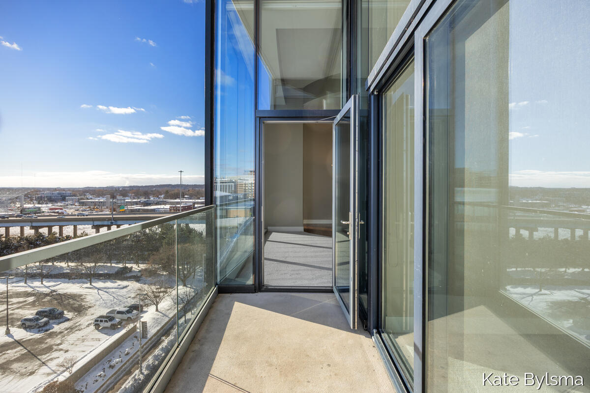 335 Bridge Street Northwest, Unit 602 Grand Rapids, MI 49504 - Photo 28 of 35 Balcony