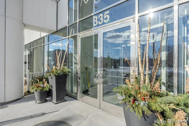 $2,850 | 335 Bridge Street Northwest, Unit 602, Grand Rapids, MI 49504