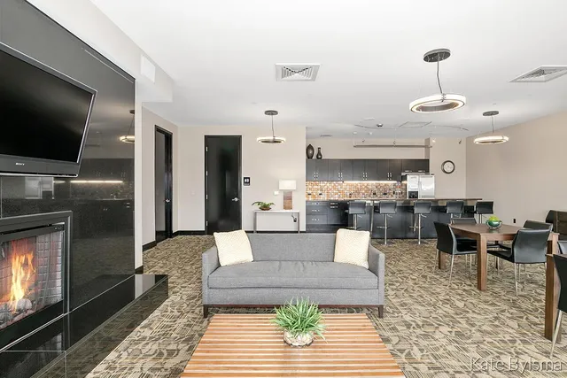 $2,850 | 335 Bridge Street Northwest, Unit 602, Grand Rapids, MI 49504