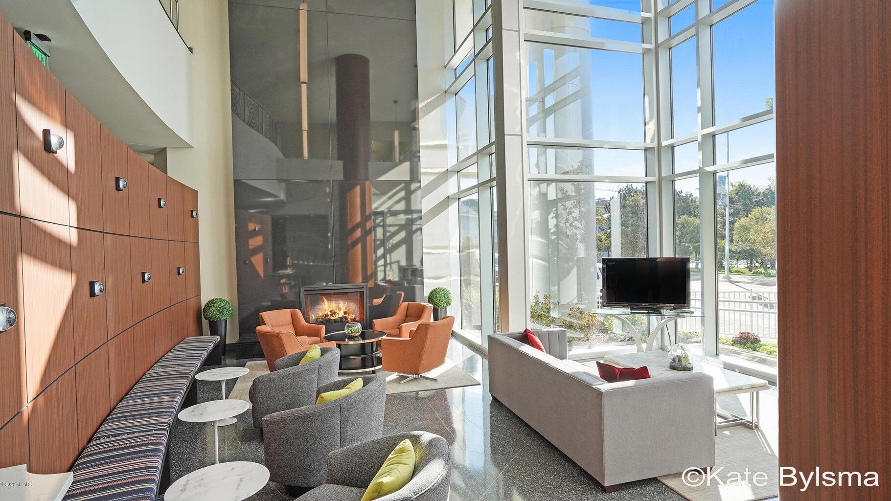 335 Bridge Street Northwest, Unit 602 Grand Rapids, MI 49504 - Photo 6 of 35 Lobby