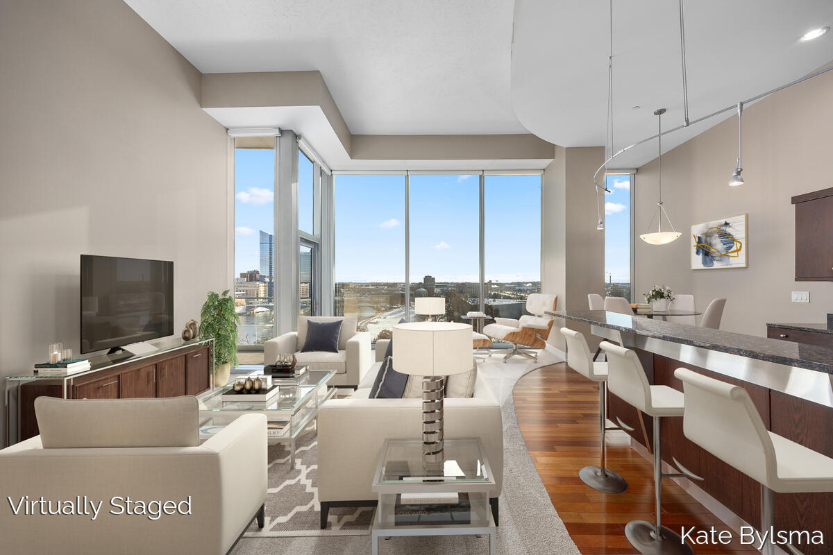 335 Bridge Street Northwest, Unit 602 Grand Rapids, MI 49504 - Photo 10 of 35 Living Room