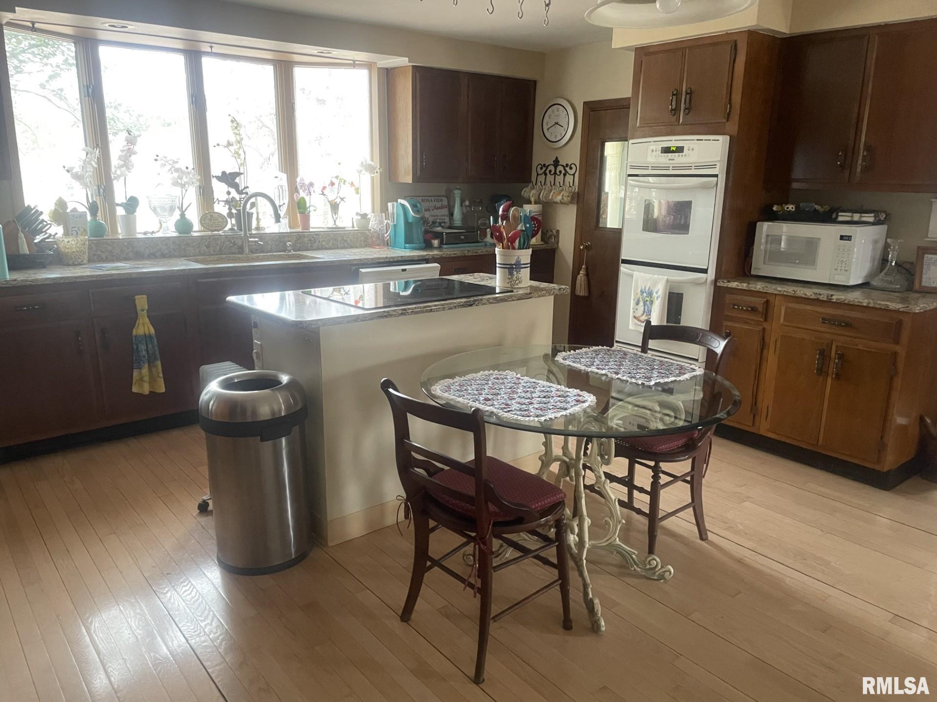 629 South Randolph Street Macomb, IL 61455 - Photo 4 of 25