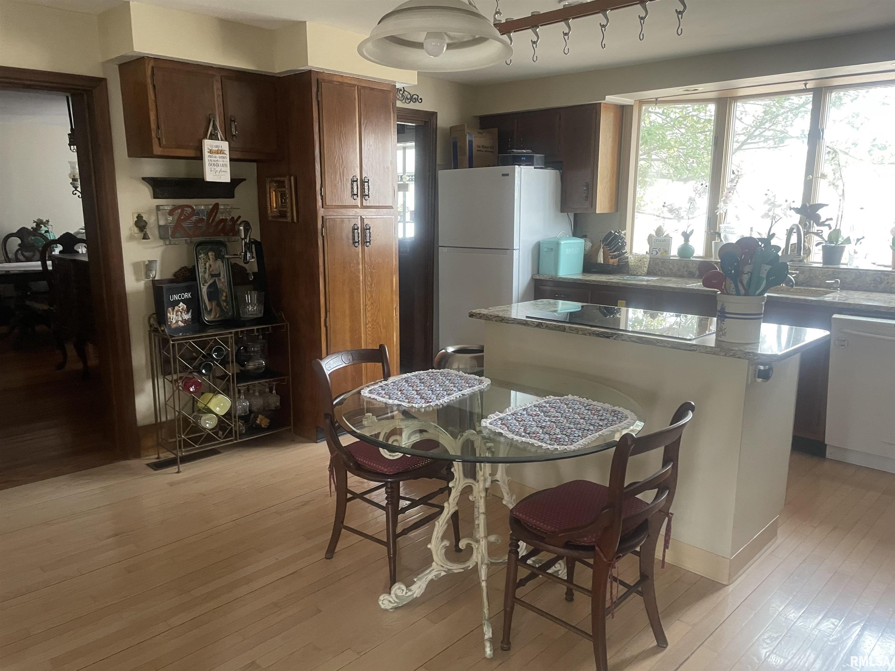 629 South Randolph Street Macomb, IL 61455 - Photo 5 of 25