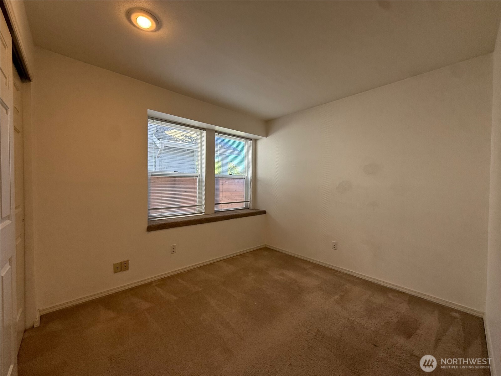 2327 North 65th Street Seattle, WA 98103 - Photo 24 of 30