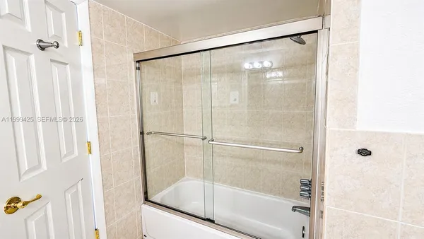 $2,300 | 4255 North University Drive, Unit 308, Sunrise, FL 33351