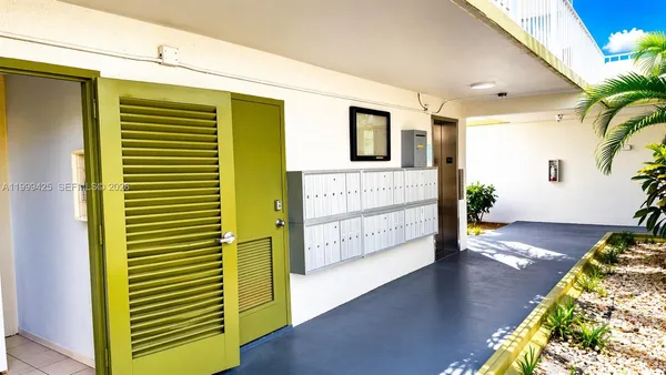 $2,300 | 4255 North University Drive, Unit 308, Sunrise, FL 33351