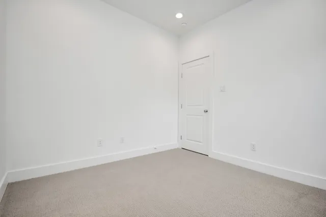an empty room with a empty space