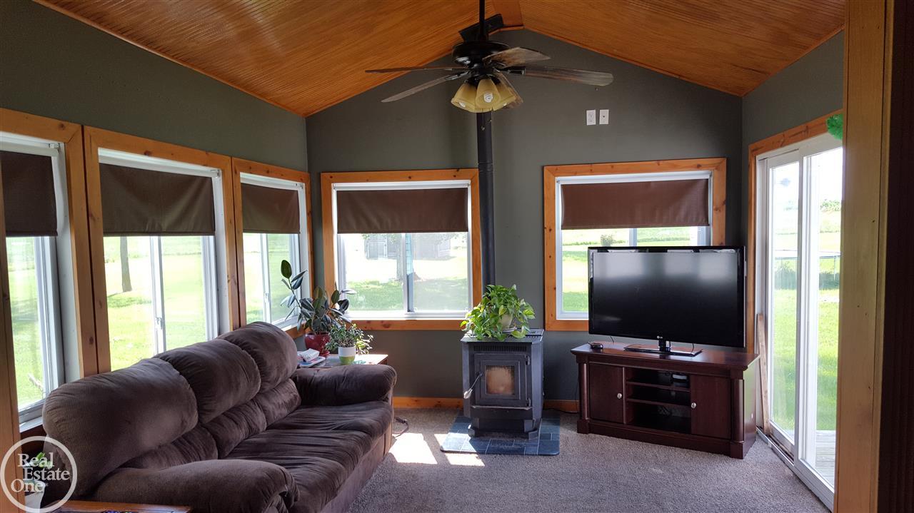3350 Wildcat Road Croswell, MI 48422 - Photo 7 of 23 31327930-6.JPG
