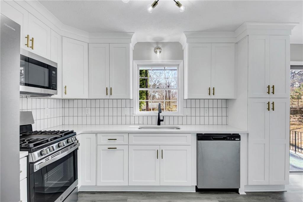 1697 Rustic Drive Southwest Marietta, GA 30008 - Photo 7 of 24