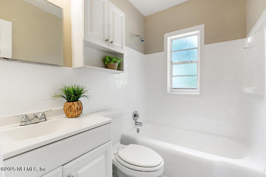 9814 Buncome Road Jacksonville, FL 32246 - Photo 23 of 35 9814 Buncome Rd-26