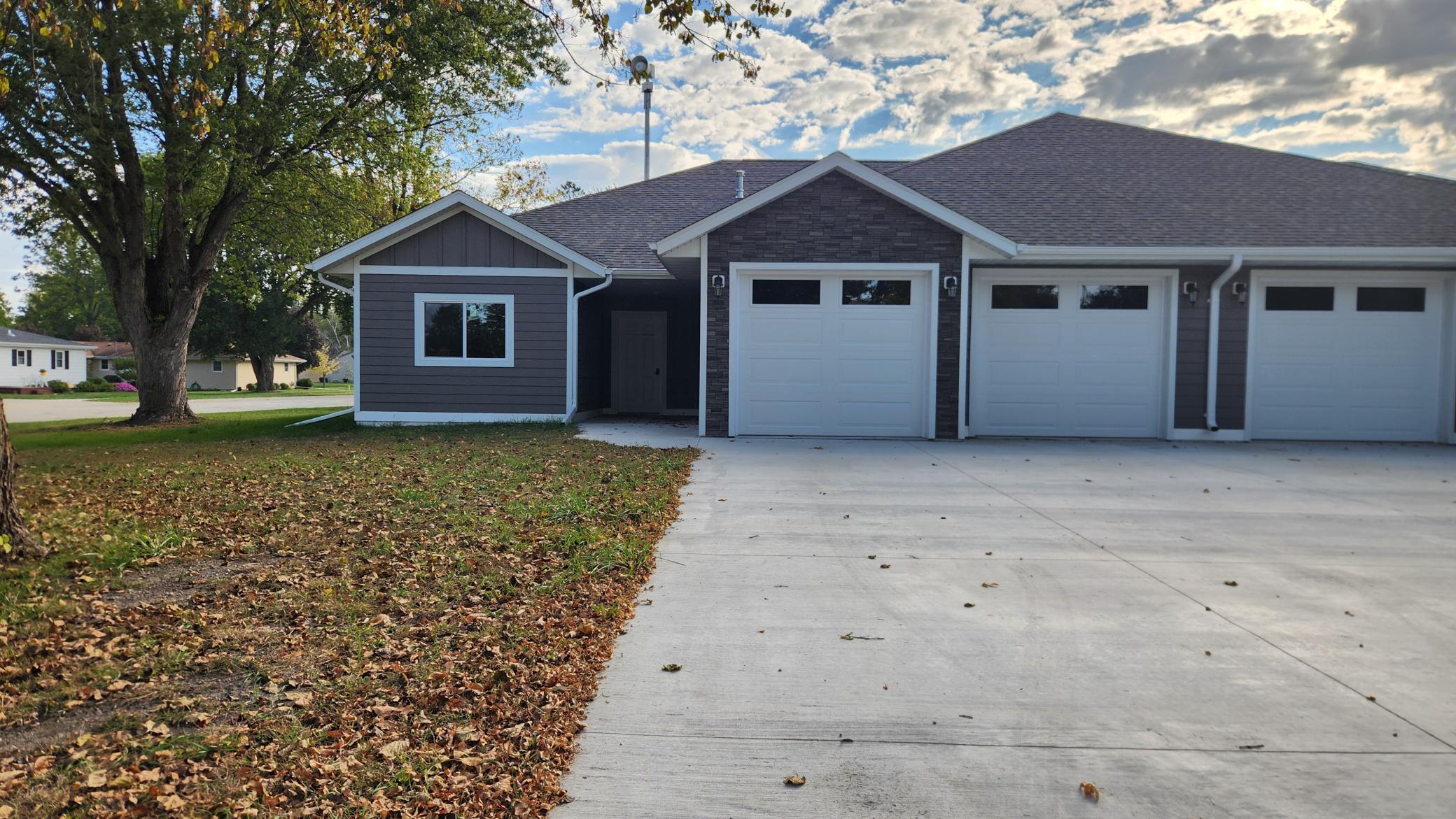 901 7th Avenue Southwest Pipestone, MN 56164 - Photo 2 of 24