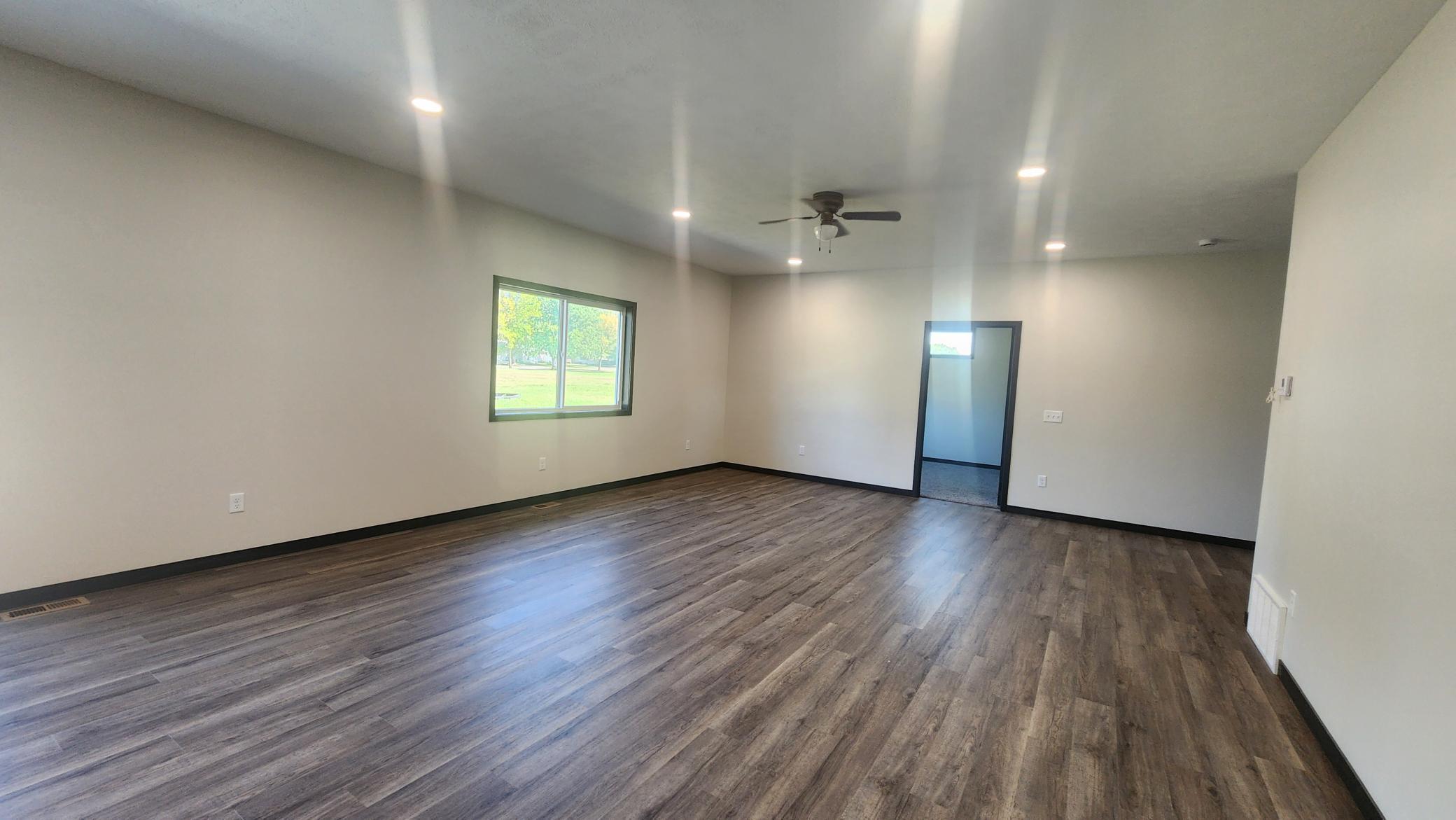 901 7th Avenue Southwest Pipestone, MN 56164 - Photo 8 of 24