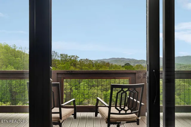 $1,600,000 | 5033 Long Rifle Road, Walland, TN 37886