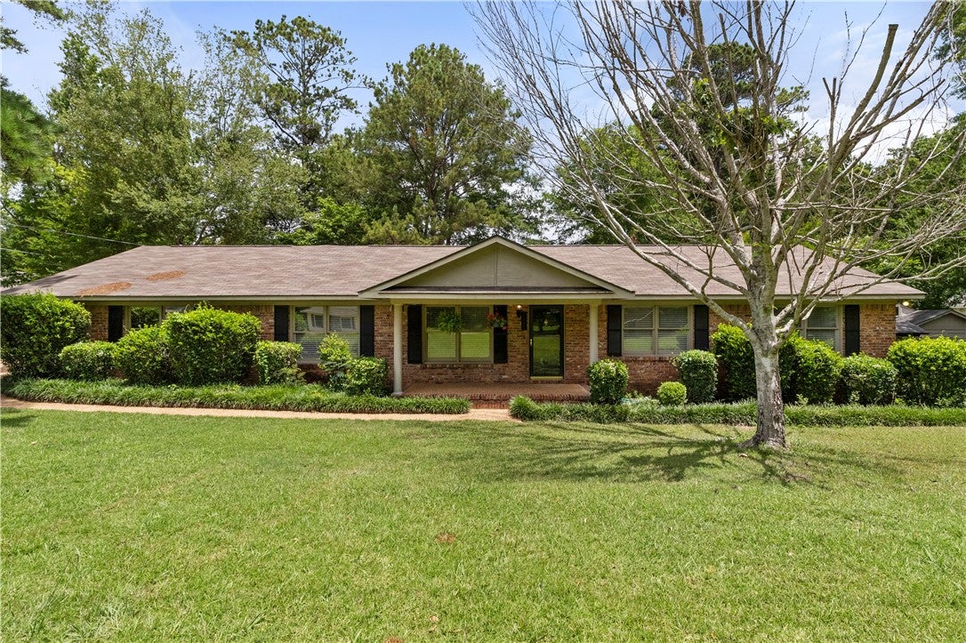 1315 India Road Opelika, AL 36801 - Photo 2 of 20 Gallery Image 2