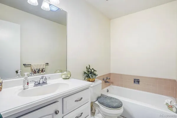 $459,500 | 7453 West Cedar Circle, Lakewood, CO 80226