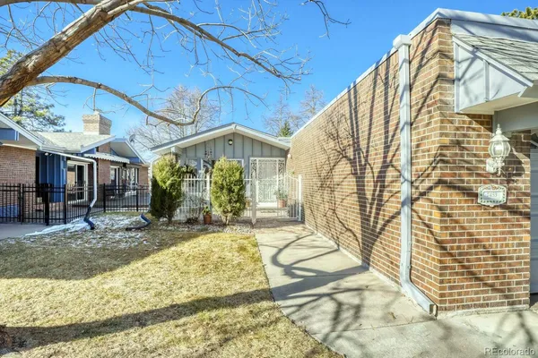 $459,500 | 7453 West Cedar Circle, Lakewood, CO 80226