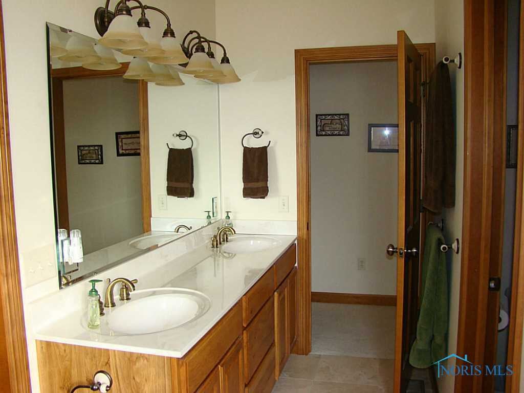 5945 Waterville Monclova Road Waterville, OH 43566 - Photo 12 of 20 Gallery Image 12