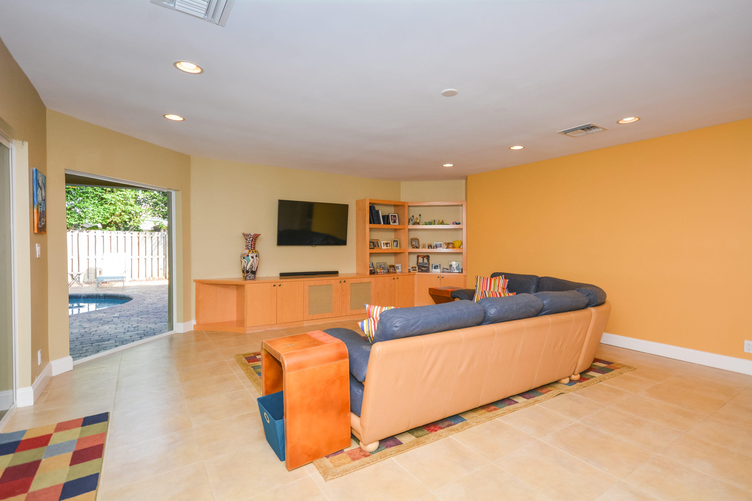 3815 Kings Way Boca Raton, FL 33434 - Photo 13 of 45 Family Room