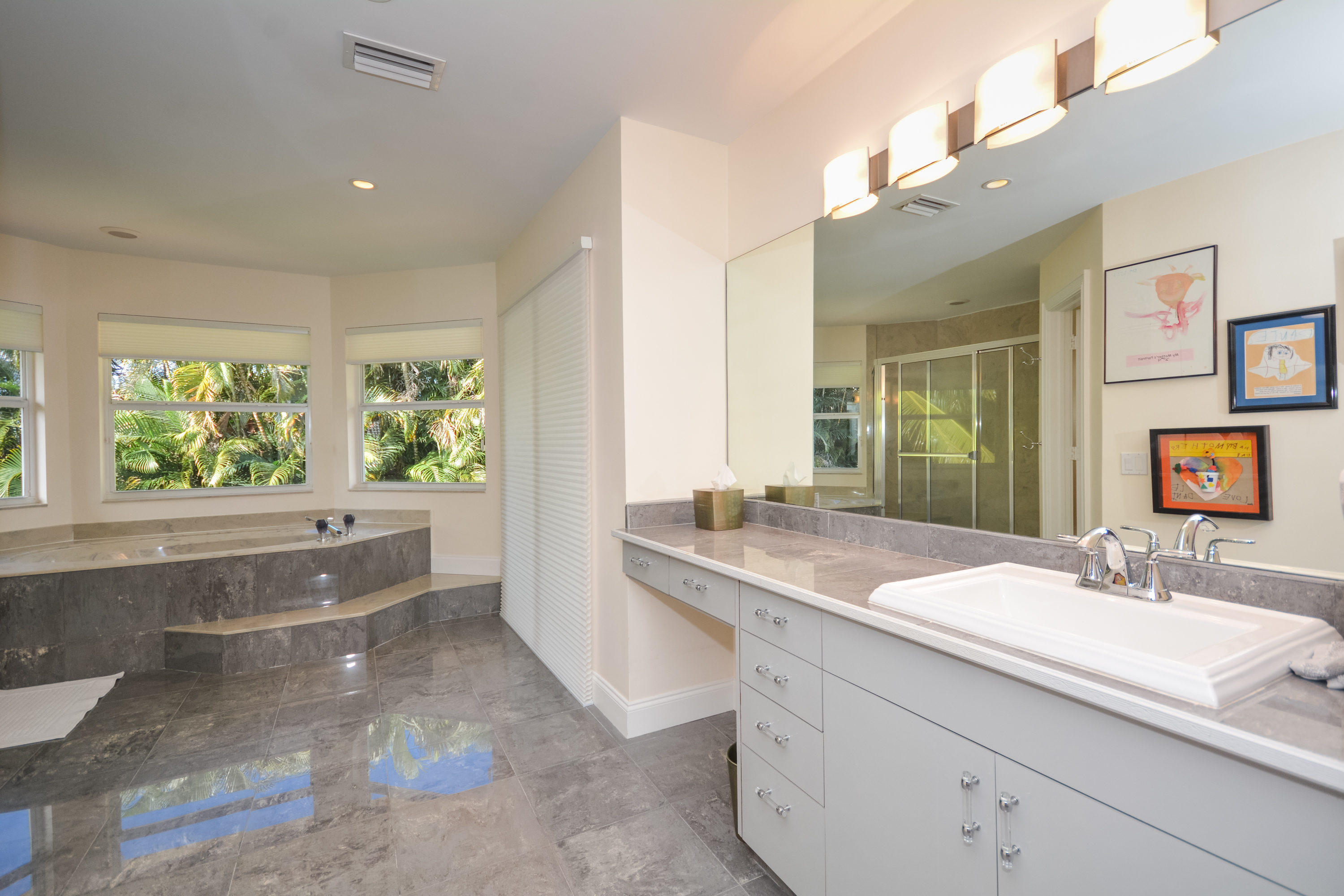 3815 Kings Way Boca Raton, FL 33434 - Photo 25 of 45 Master Bathroom