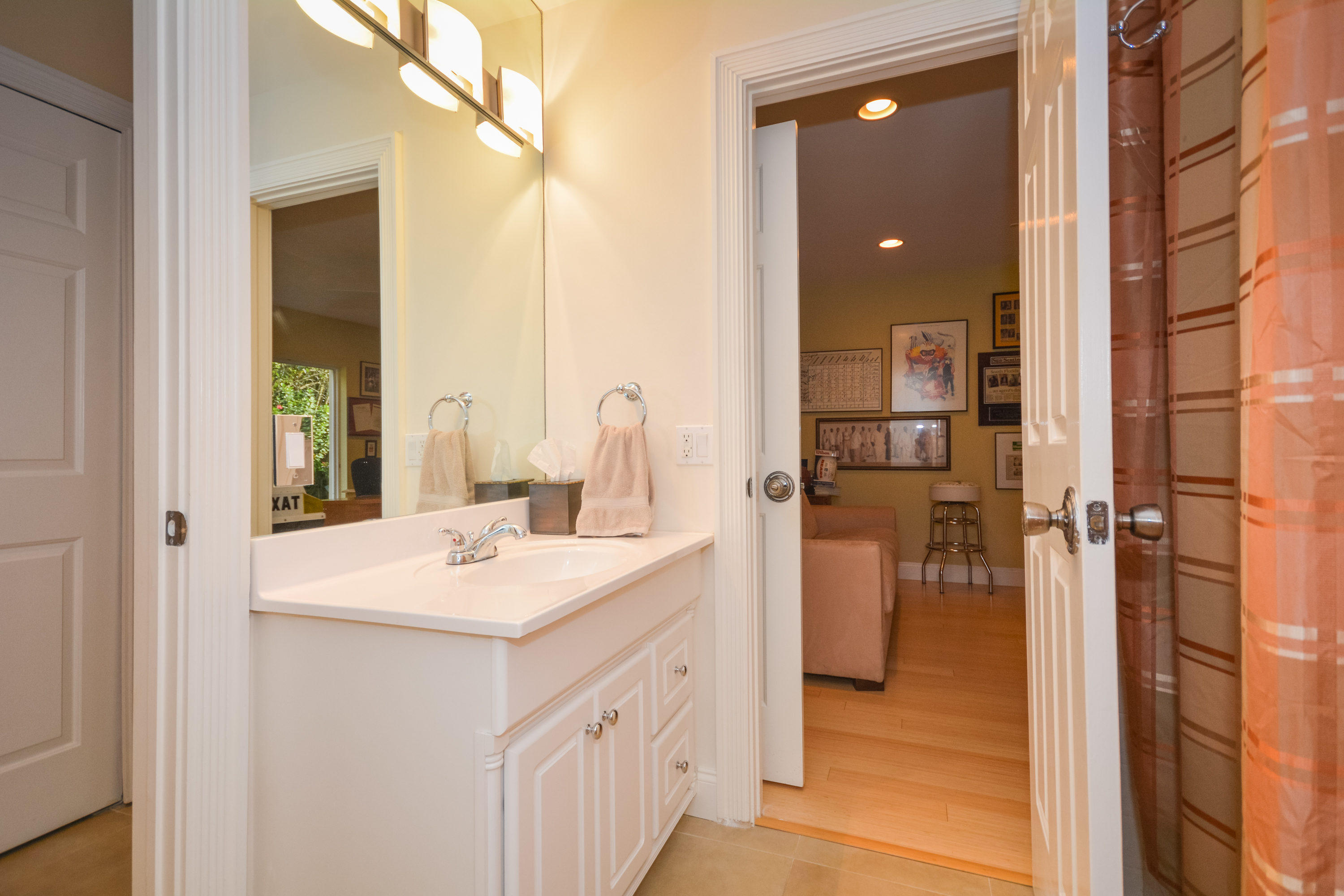 3815 Kings Way Boca Raton, FL 33434 - Photo 33 of 45 Bathroom 3 (Downstairs)