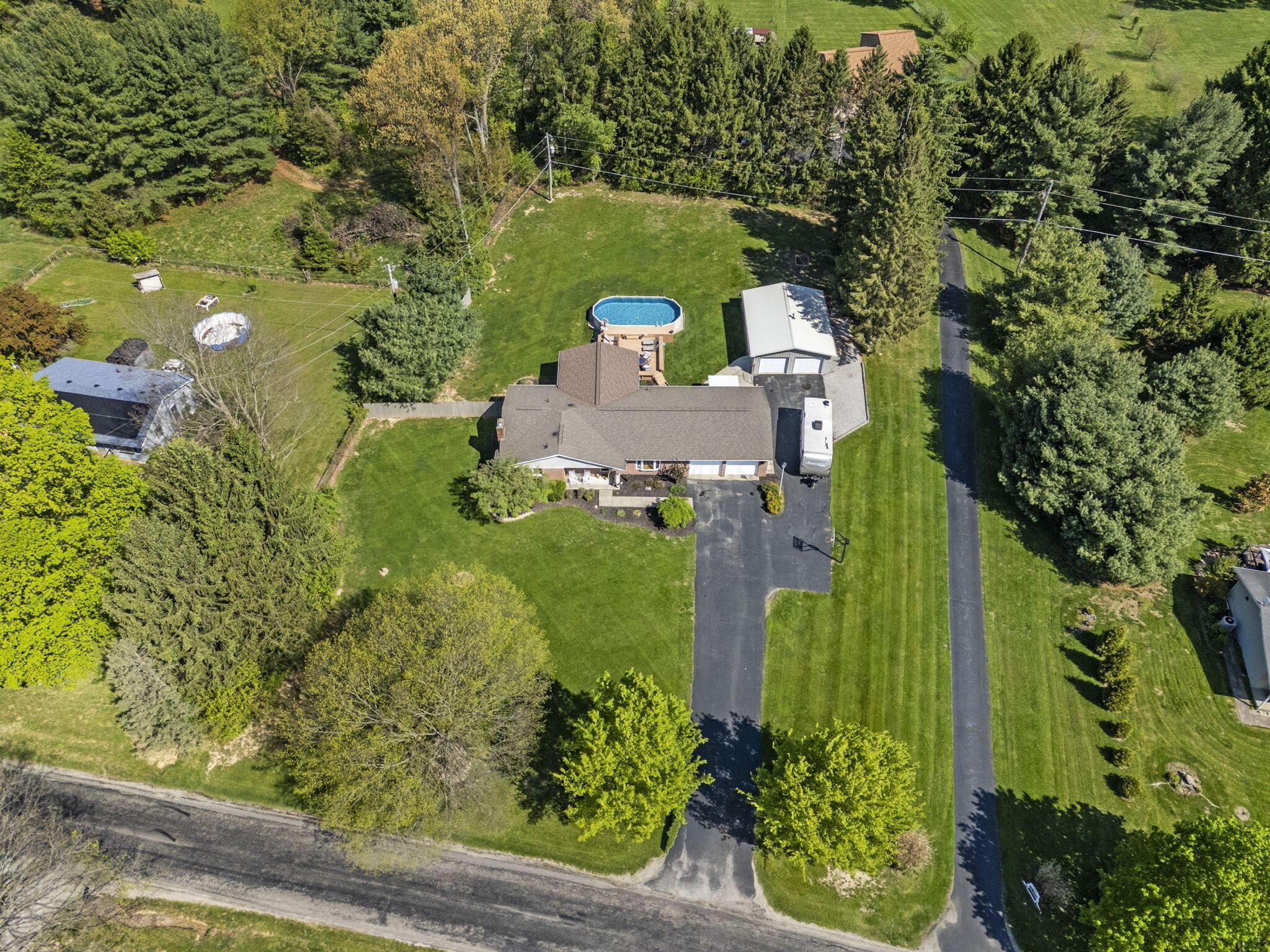 1860 Ginder Road Northwest Lancaster, OH 43130 - Photo 64 of 70 118-web-or-mls-DJI_20260422111848_0063_D