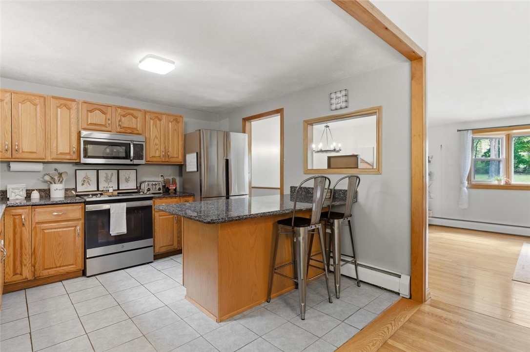 5 Dongay Road Smithfield, RI 02917 - Photo 6 of 48