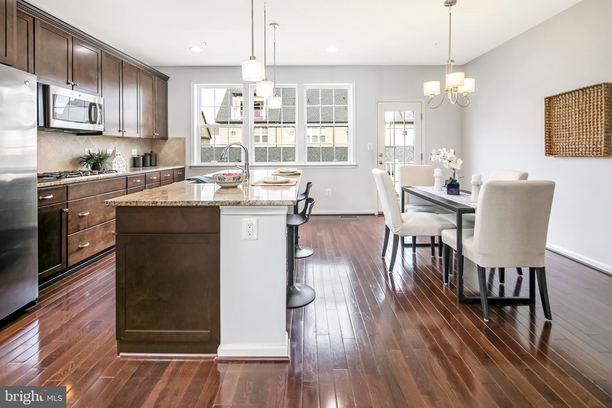 717 Holden Road Frederick, MD 21701 - Photo 8 of 40 Eat-in kitchen area