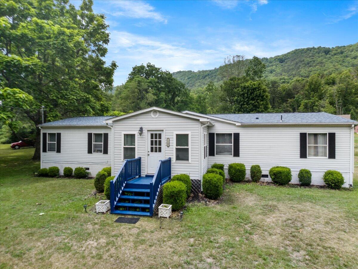 5583 Bradshaw Road Salem, VA 24153 - Photo 1 of 51 01-DJI_20260630141817_0001_D