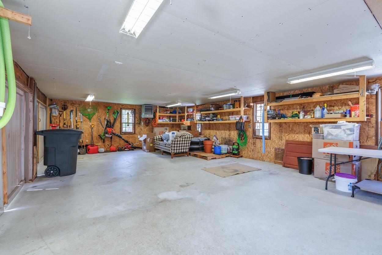 8 Miltimore Road Derry, NH 03038 - Photo 25 of 40