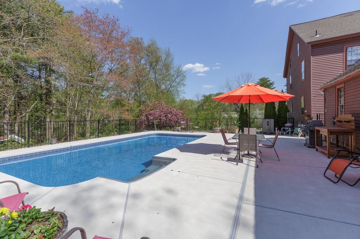 8 Miltimore Road Derry, NH 03038 - Photo 29 of 40