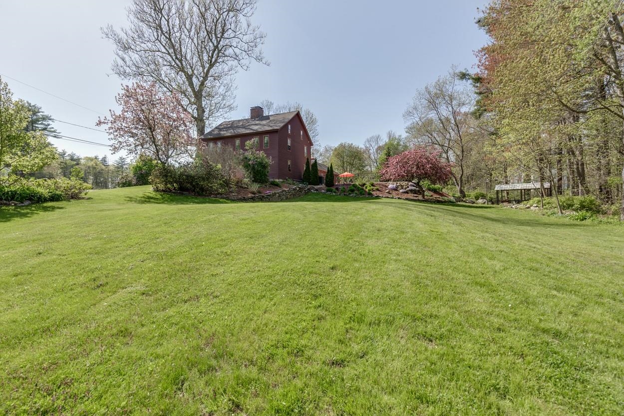 8 Miltimore Road Derry, NH 03038 - Photo 36 of 40