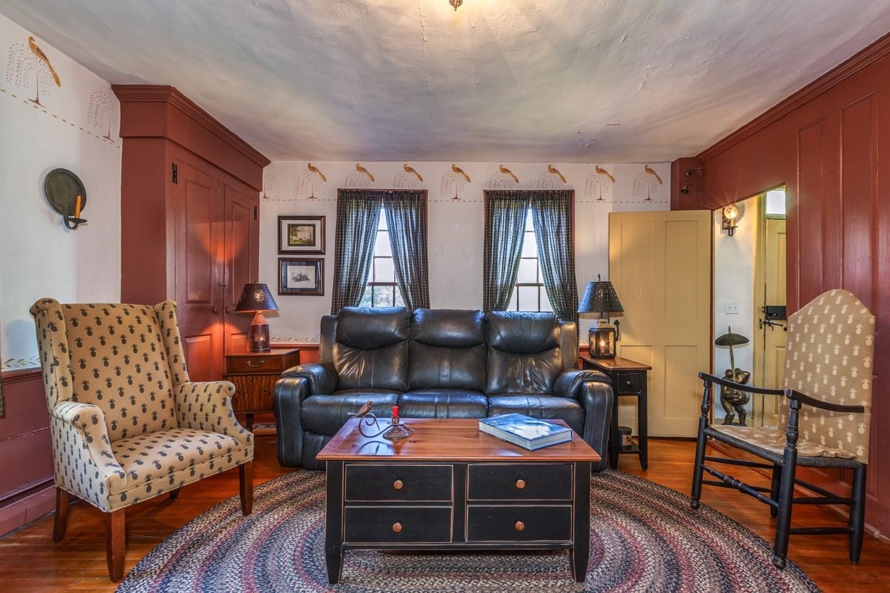 8 Miltimore Road Derry, NH 03038 - Photo 8 of 40