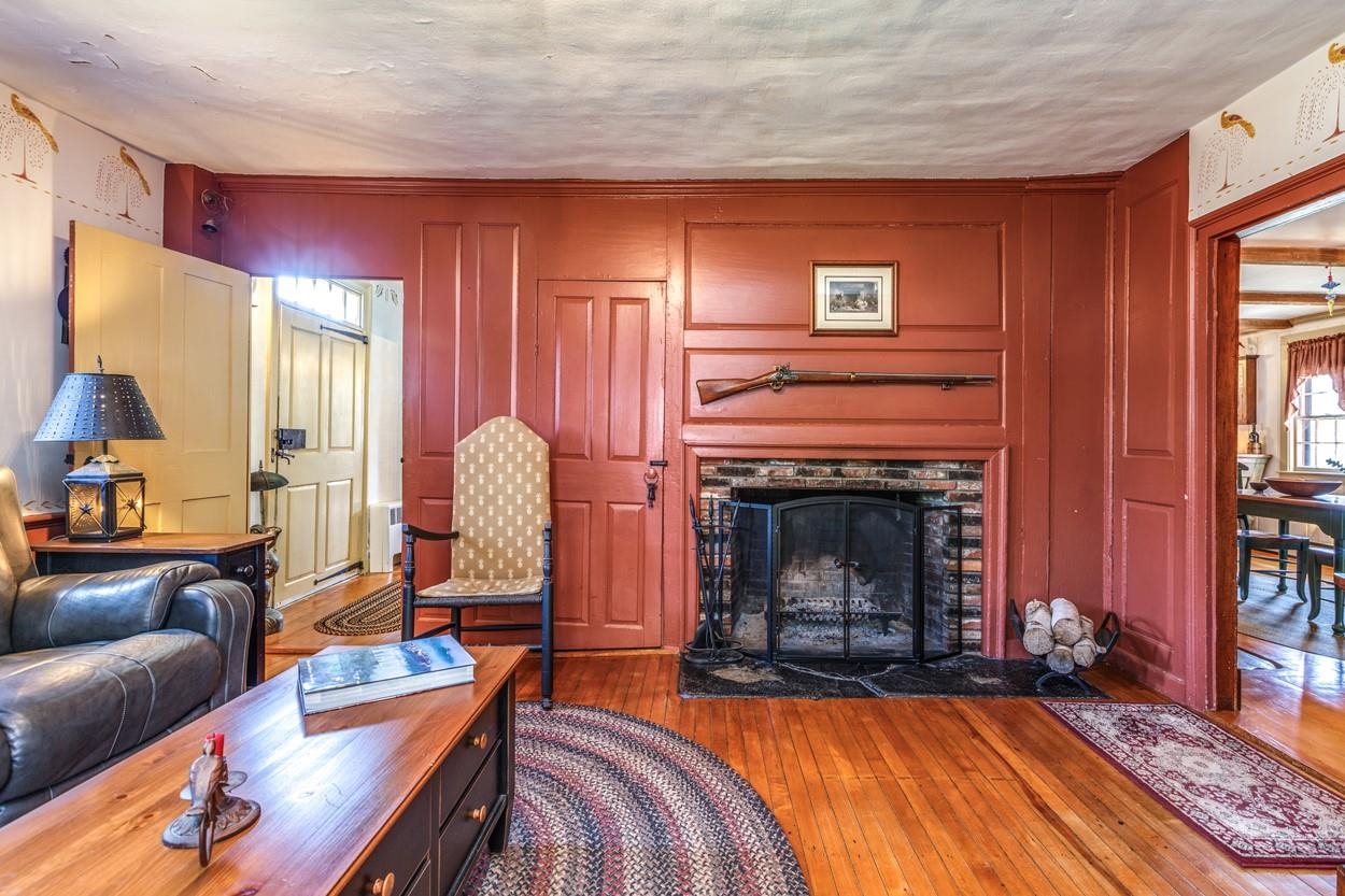 8 Miltimore Road Derry, NH 03038 - Photo 9 of 40