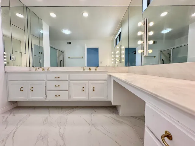 $2,995 | 417 North Sierra Madre, Palm Desert, CA 92260