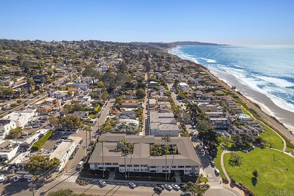 155 15th Street Del Mar, CA 92014 - Photo 2 of 34