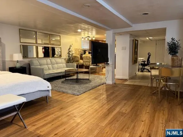 $2,100 | 549 Oregon Avenue, Unit LOWER LEVEL, Cliffside Park, NJ 07010