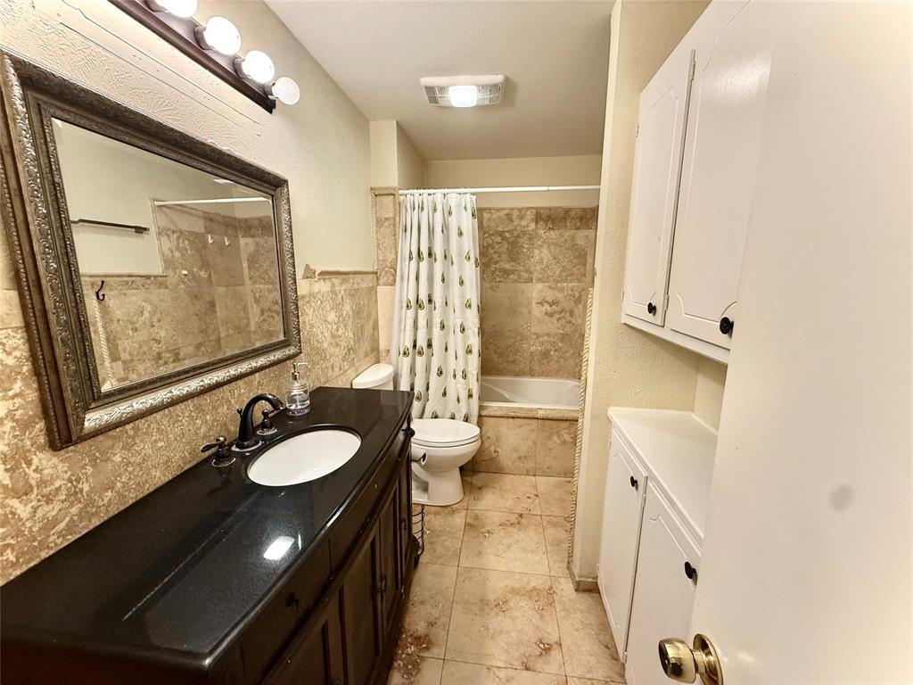 1206 Mildred Lane Benbrook, TX 76126 - Photo 21 of 38 Guest bathroom