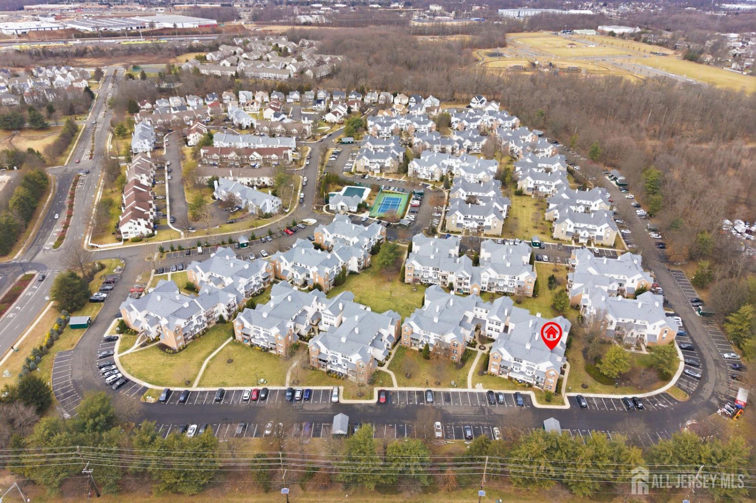 405 Plymouth Road North Brunswick, NJ 08902 - Photo 4 of 26