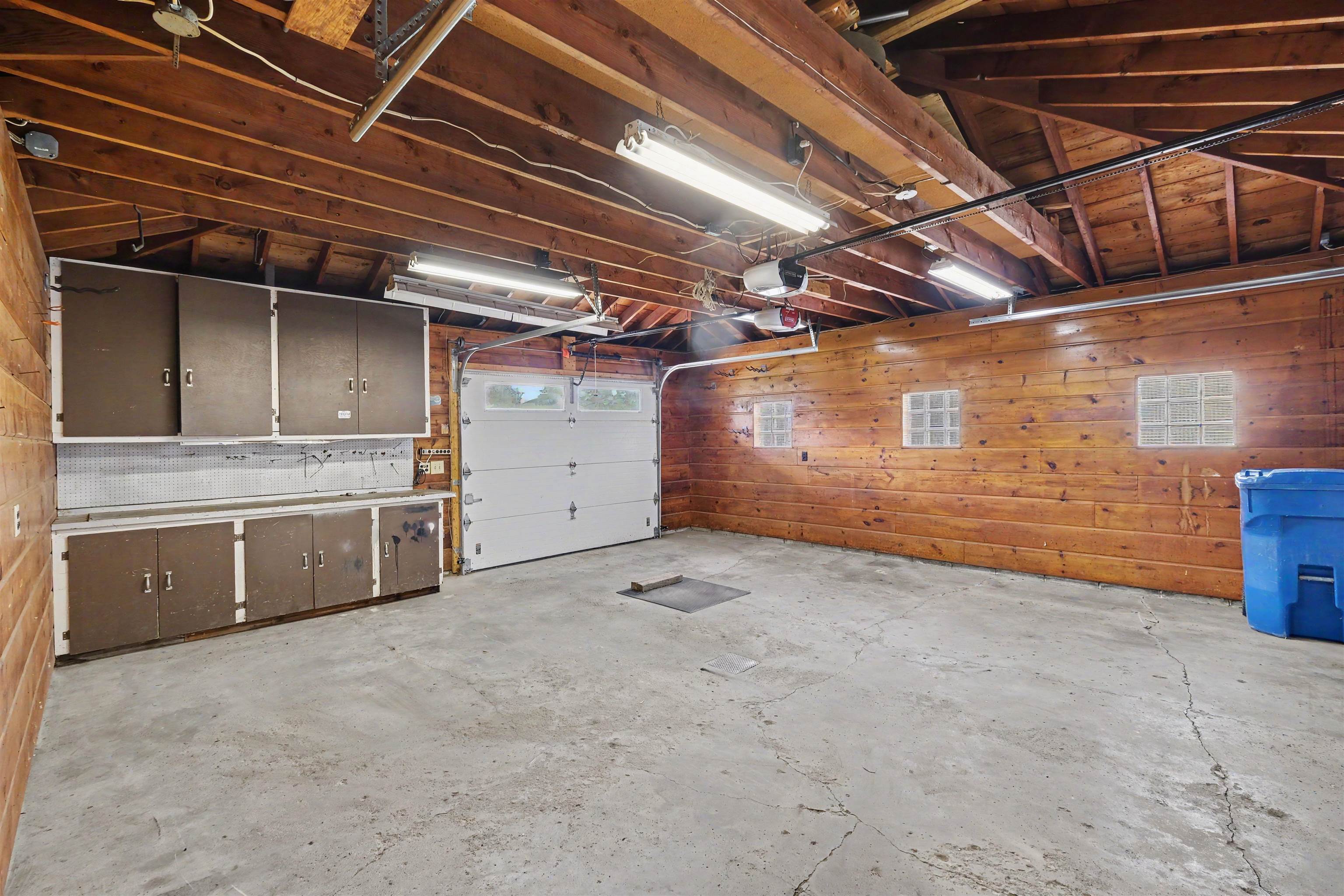 8155 Corunna Road Flint, MI 48532 - Photo 19 of 36