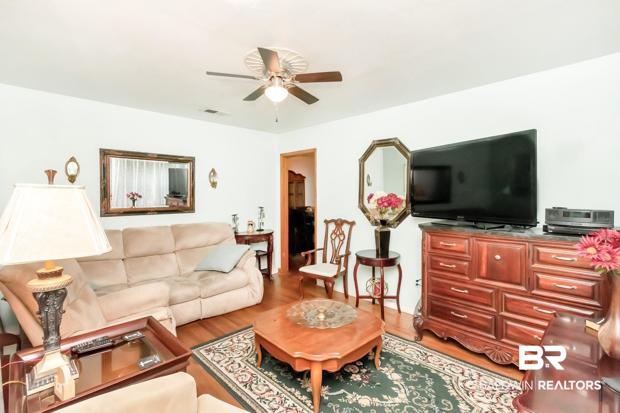 126 Item Avenue Mobile, AL 36607 - Photo 3 of 16
