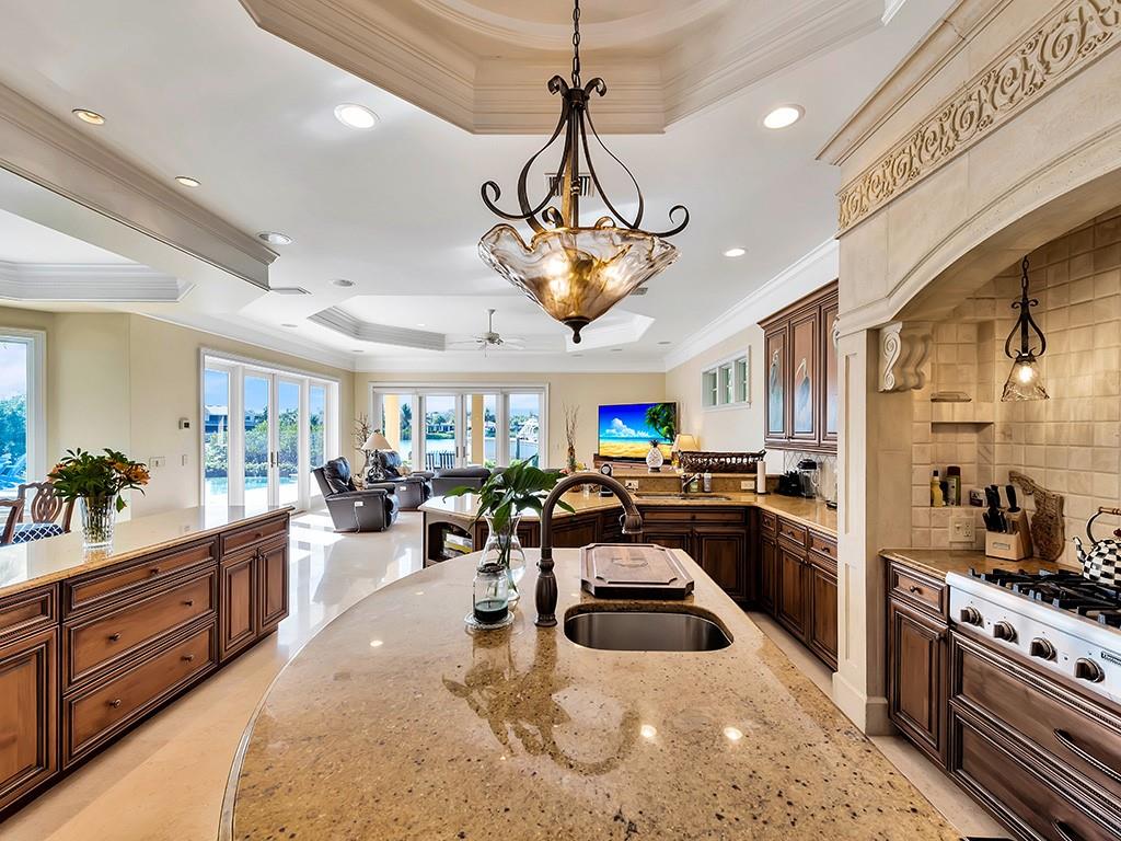 4701 Sunset Drive Vero Beach, FL 32963 - Photo 14 of 36